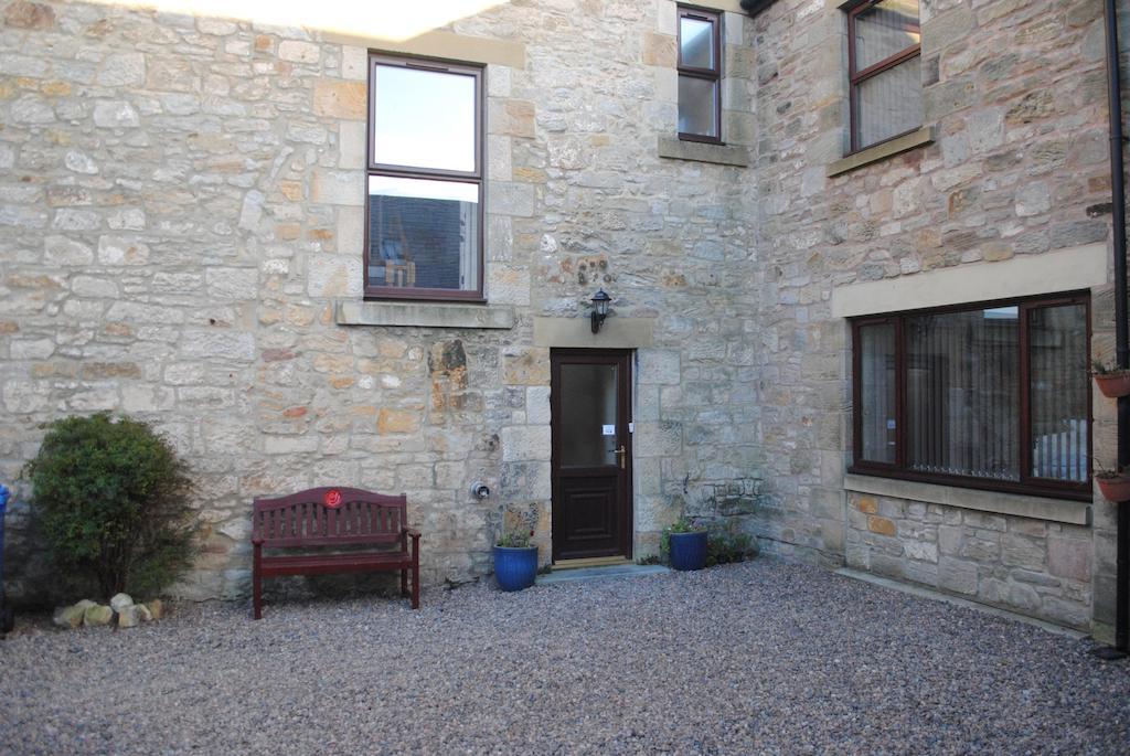 The Olde School House Bed & Breakfast Seahouses Bagian luar foto