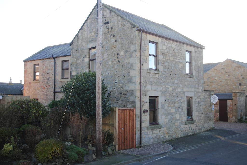The Olde School House Bed & Breakfast Seahouses Bagian luar foto