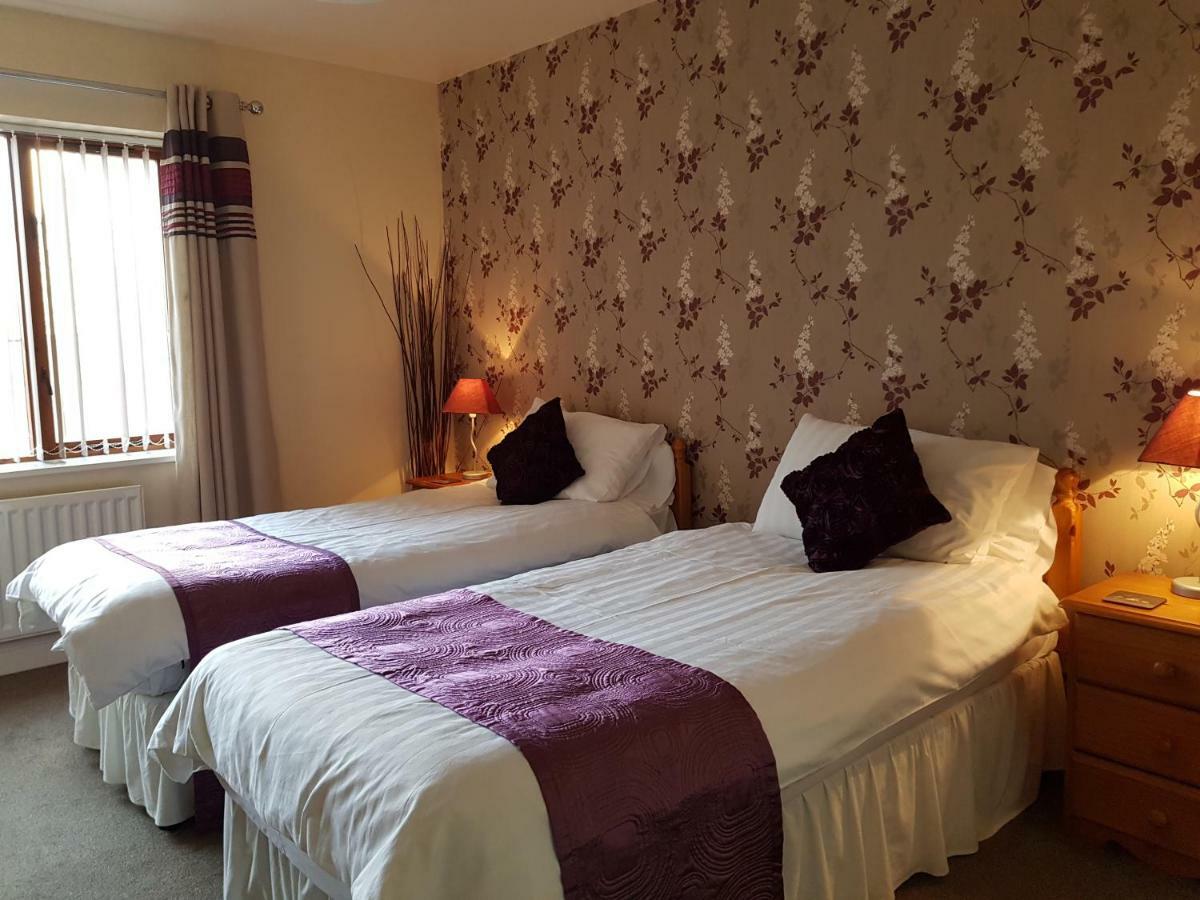 The Olde School House Bed & Breakfast Seahouses Bagian luar foto