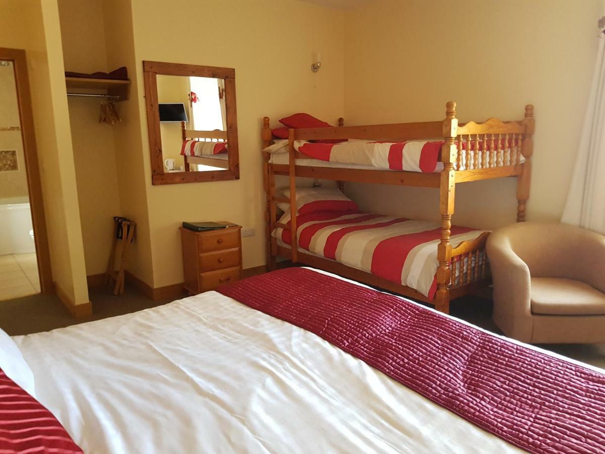 The Olde School House Bed & Breakfast Seahouses Bagian luar foto